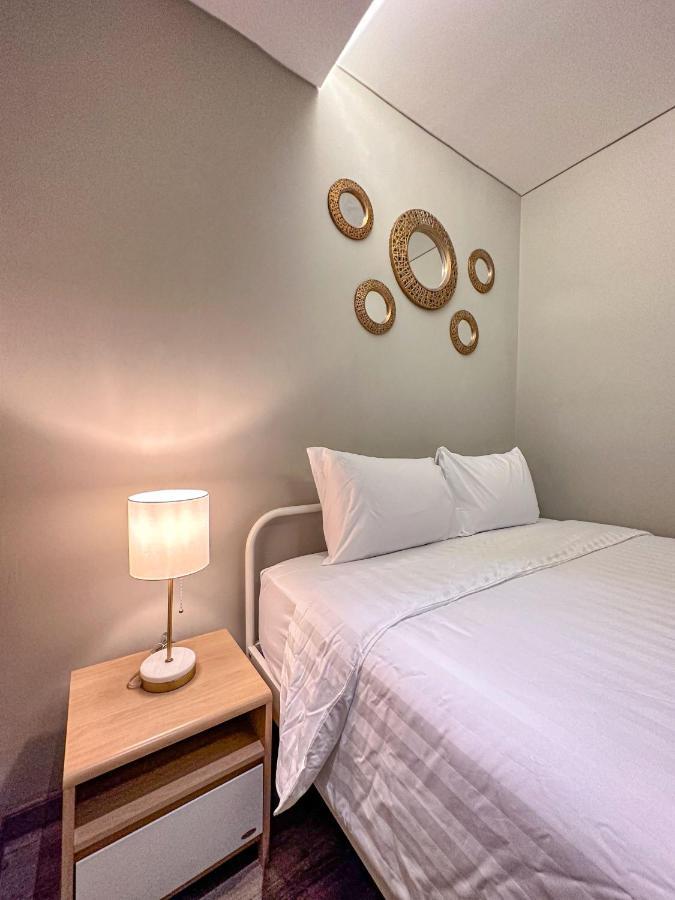 Lugano Arte Homestay Jakarta Bagian luar foto