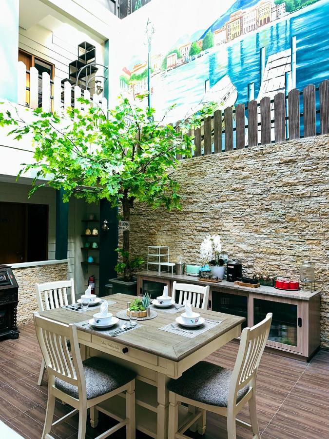 Lugano Arte Homestay Jakarta Bagian luar foto