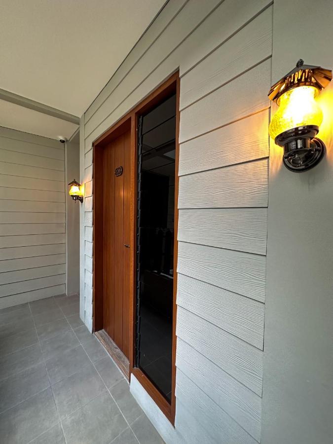 Lugano Arte Homestay Jakarta Bagian luar foto