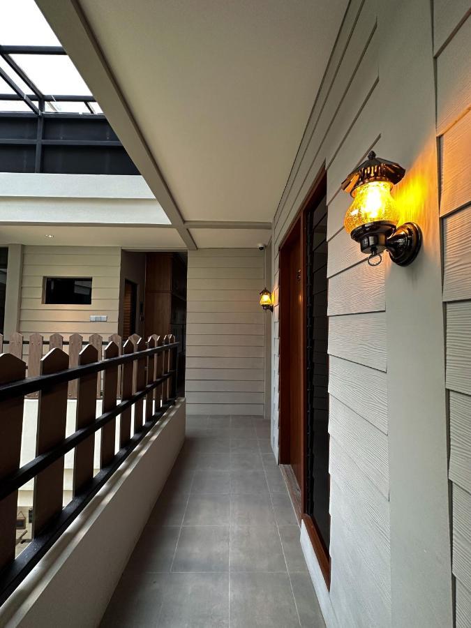 Lugano Arte Homestay Jakarta Bagian luar foto