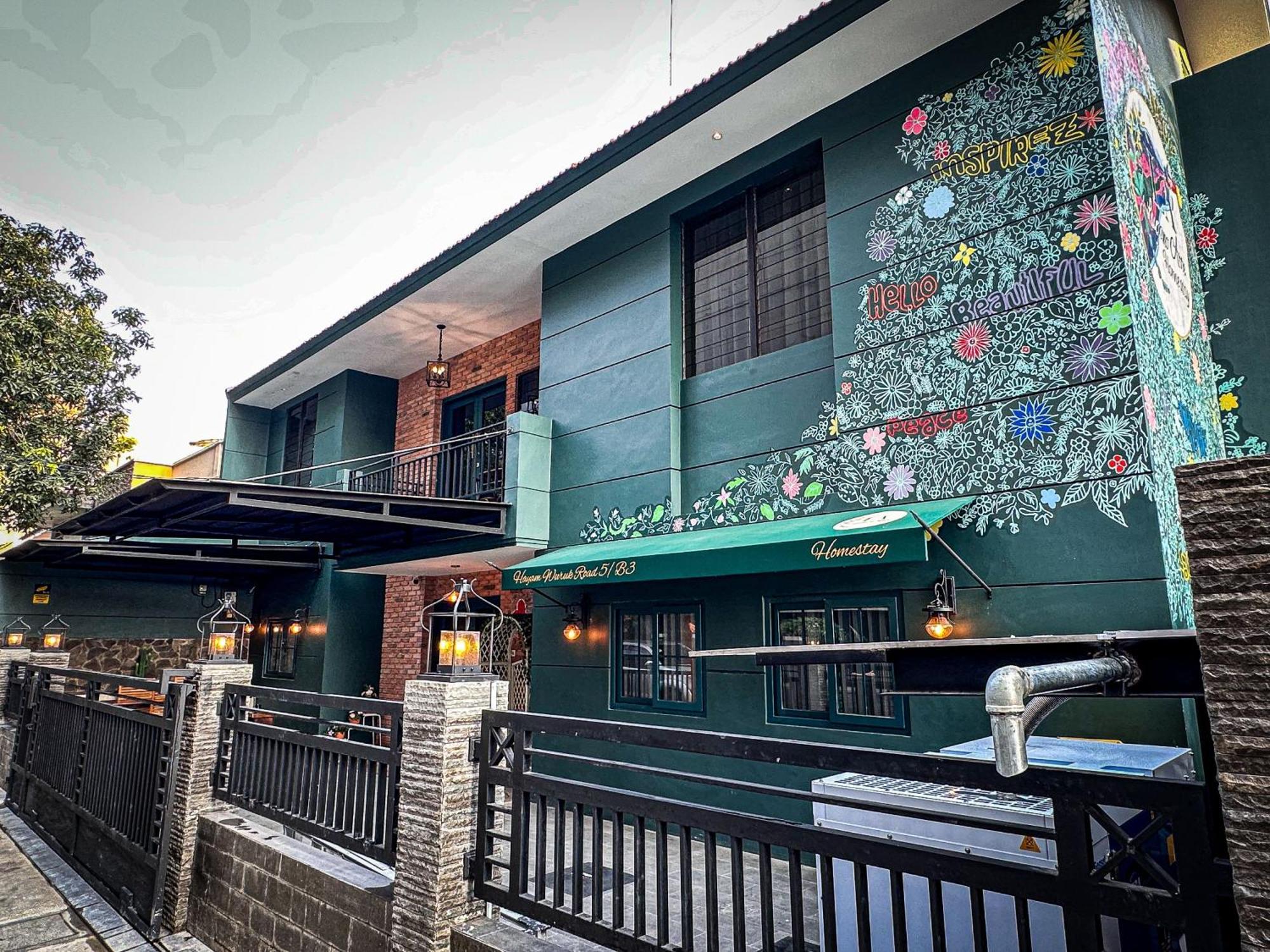 Lugano Arte Homestay Jakarta Bagian luar foto